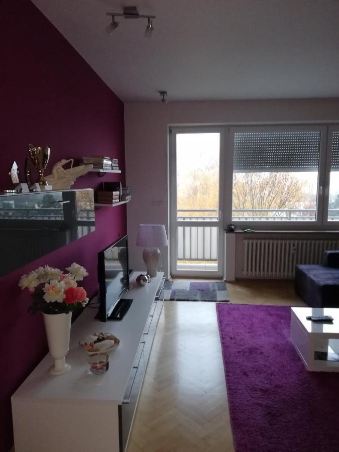 Appartement Plne Vybaveny Apartman Polni 1299 à Kojetín Extérieur photo